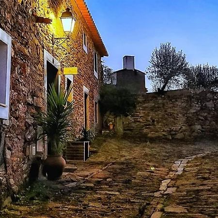 מונסראז Refugio Da Vila מראה חיצוני תמונה
